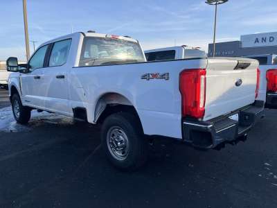New 2025 Ford Super Duty F-350 XL Crew Cab Truck for sale in St. Joseph MO