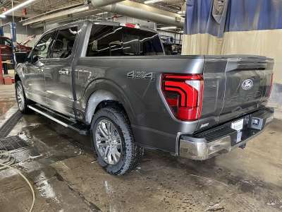 New 2025 Ford F-150 Lariat Crew Cab Truck for sale in St. Joseph MO