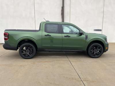 New 2025 Ford Maverick XLT Crew Cab Truck for sale in St. Joseph MO