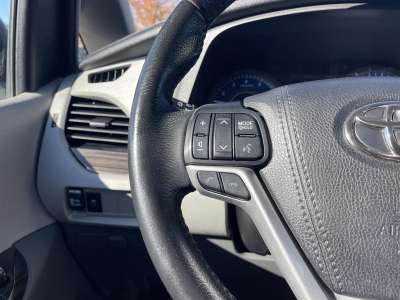 Used 2020 Toyota Sienna for sale in St. Joseph MO