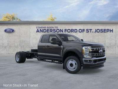 New 2026 Ford Super Duty F-450 DRW for sale in St. Joseph MO