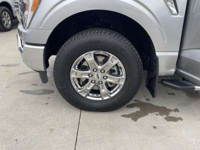 Used 2021 Ford F-150 XL 4WD SuperCrew 5.5' Box Crew Cab Truck for sale in St. Joseph MO