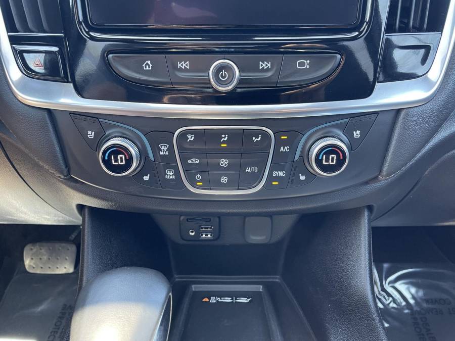 Used 2023 Chevrolet Traverse for sale in St. Joseph MO