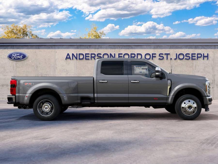 New 2027 Ford Super Duty F-450 DRW for sale in St. Joseph MO