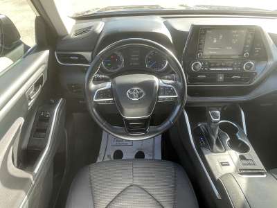 Used 2020 Toyota Highlander for sale in Grand Island NE