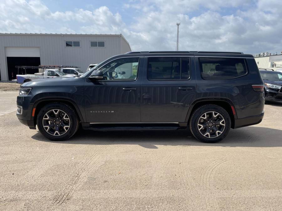 Used 2024 Jeep Wagoneer for sale in Grand Island NE