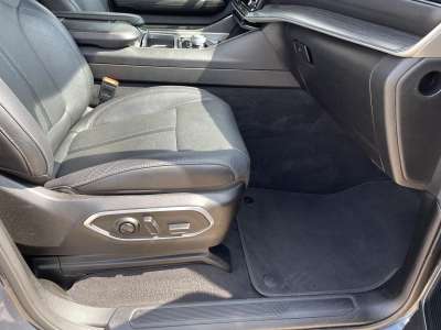 Used 2024 Jeep Wagoneer for sale in Grand Island NE