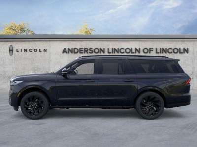 New 2025 Lincoln Navigator L for sale in Lincoln NE