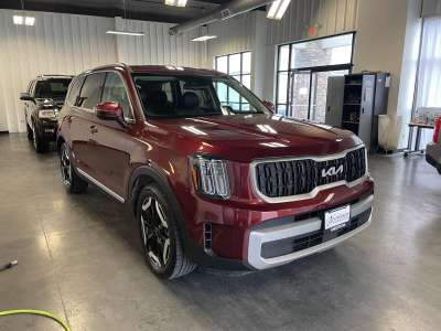 Used 2024 Kia Telluride EX SUV/Crossover for sale in St. Joseph MO