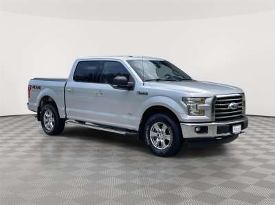 Used 2017 Ford F-150 XLT Crew Cab Truck for sale in Lincoln NE Used 2017 Ford F-150 XLT Crew Cab Truck for sale in Lincoln NE