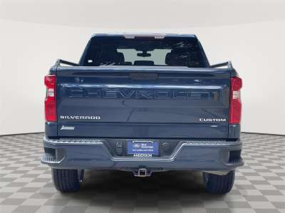 Used 2021 Chevrolet Silverado 1500 Custom Crew Cab Truck for sale in Lincoln NE Used 2021 Chevrolet Silverado 1500 Custom Crew Cab Truck for sale in Lincoln NE