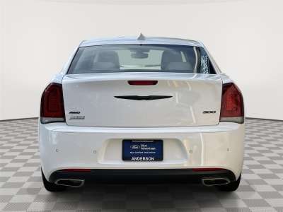 Used 2023 Chrysler 300 Touring L  for sale in Lincoln NE Used 2023 Chrysler 300 Touring L  for sale in Lincoln NE