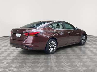 Used 2024 Nissan Altima 2.5 SV Sedan for sale in Lincoln NE Used 2024 Nissan Altima 2.5 SV Sedan for sale in Lincoln NE