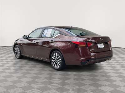 Used 2024 Nissan Altima 2.5 SV Sedan for sale in Lincoln NE Used 2024 Nissan Altima 2.5 SV Sedan for sale in Lincoln NE
