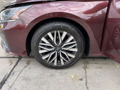 Used 2024 Nissan Altima 2.5 SV Sedan for sale in Lincoln NE Used 2024 Nissan Altima 2.5 SV Sedan for sale in Lincoln NE