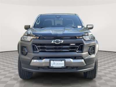 Used 2024 Chevrolet Colorado 4WD Trail Boss Crew Cab Truck for sale in Lincoln NE Used 2024 Chevrolet Colorado 4WD Trail Boss Crew Cab Truck for sale in Lincoln NE