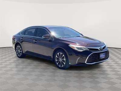 Used 2018 Toyota Avalon XLE Sedan for sale in Lincoln NE Used 2018 Toyota Avalon XLE Sedan for sale in Lincoln NE