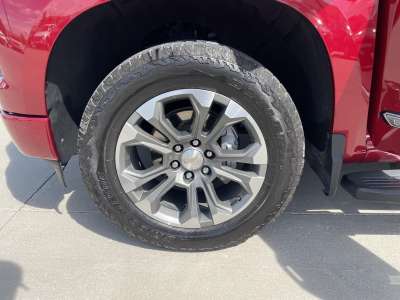 Used 2024 Chevrolet Silverado 1500 High Country Crew Cab Truck for sale in Lincoln NE Used 2024 Chevrolet Silverado 1500 High Country Crew Cab Truck for sale in Lincoln NE