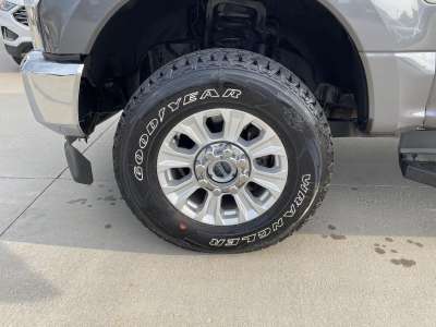 Used 2021 Ford Super Duty F-350 SRW XL Crew Cab Truck for sale in Lincoln NE Used 2021 Ford Super Duty F-350 SRW XL Crew Cab Truck for sale in Lincoln NE