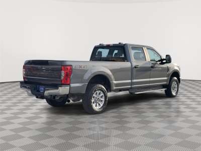 Used 2021 Ford Super Duty F-350 SRW XL Crew Cab Truck for sale in Lincoln NE Used 2021 Ford Super Duty F-350 SRW XL Crew Cab Truck for sale in Lincoln NE