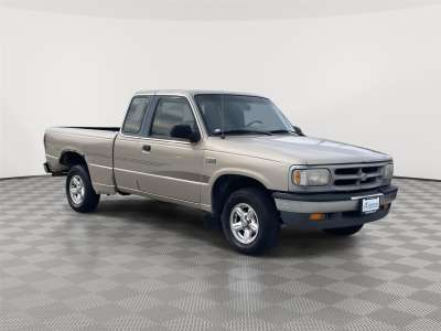 Used 1997 Mazda B-Series Truck SE Extended Cab Truck for sale in Lincoln NE Used 1997 Mazda B-Series Truck SE Extended Cab Truck for sale in Lincoln NE