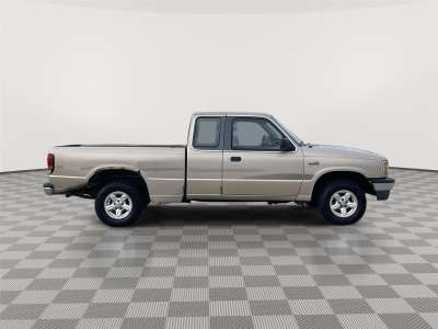 Used 1997 Mazda B-Series Truck SE Extended Cab Truck for sale in Lincoln NE Used 1997 Mazda B-Series Truck SE Extended Cab Truck for sale in Lincoln NE
