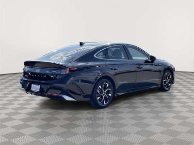 Used 2024 Hyundai Sonata SEL Sedan for sale in Lincoln NE Used 2024 Hyundai Sonata SEL Sedan for sale in Lincoln NE
