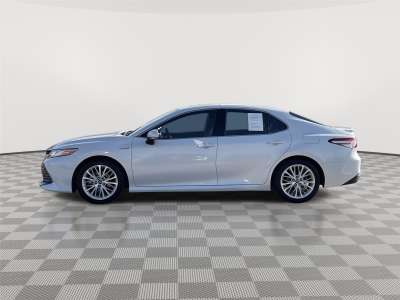 Used 2018 Toyota Camry Hybrid XLE Sedan for sale in Lincoln NE Used 2018 Toyota Camry Hybrid XLE Sedan for sale in Lincoln NE
