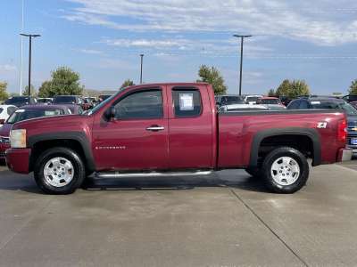 Used 2007 Chevrolet Silverado 1500 LT w/1LT Ext Cab 6.5' Wideside for sale in Lincoln NE Used 2007 Chevrolet Silverado 1500 LT w/1LT Ext Cab 6.5' Wideside for sale in Lincoln NE