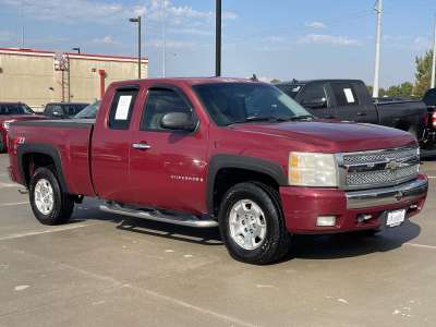 Used 2007 Chevrolet Silverado 1500 LT w/1LT Ext Cab 6.5' Wideside for sale in Lincoln NE Used 2007 Chevrolet Silverado 1500 LT w/1LT Ext Cab 6.5' Wideside for sale in Lincoln NE