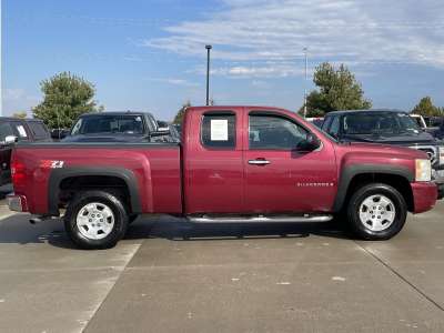 Used 2007 Chevrolet Silverado 1500 LT w/1LT Ext Cab 6.5' Wideside for sale in Lincoln NE Used 2007 Chevrolet Silverado 1500 LT w/1LT Ext Cab 6.5' Wideside for sale in Lincoln NE