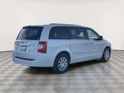 Used 2013 Chrysler Town and Country Touring Minivan for sale in Lincoln NE Used 2013 Chrysler Town and Country Touring Minivan for sale in Lincoln NE