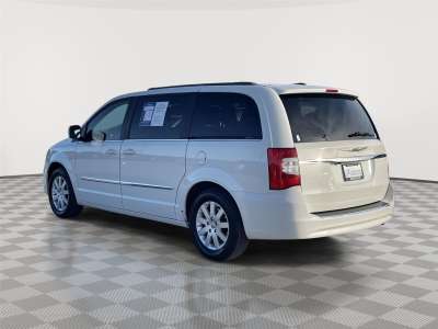 Used 2013 Chrysler Town and Country Touring Minivan for sale in Lincoln NE Used 2013 Chrysler Town and Country Touring Minivan for sale in Lincoln NE
