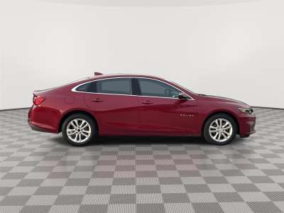 Used 2018 Chevrolet Malibu LT Sedan for sale in Lincoln NE Used 2018 Chevrolet Malibu LT Sedan for sale in Lincoln NE